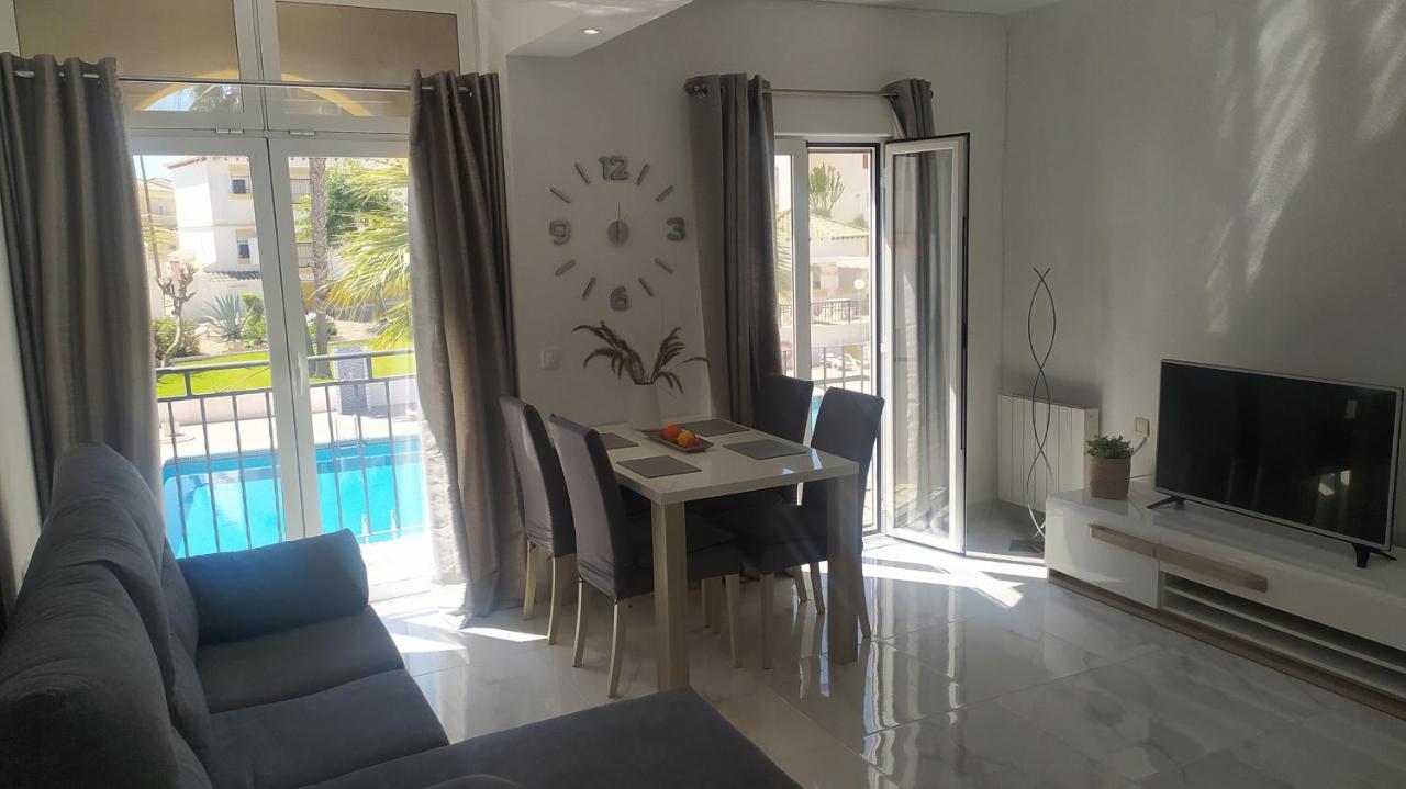 Villamartin Golf Lovers Home سان ميجيل دي ساليناس المظهر الخارجي الصورة
