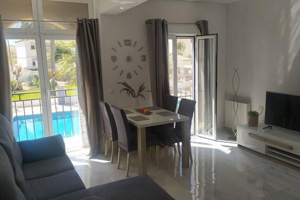 Villamartin Golf Lovers Home سان ميجيل دي ساليناس المظهر الخارجي الصورة